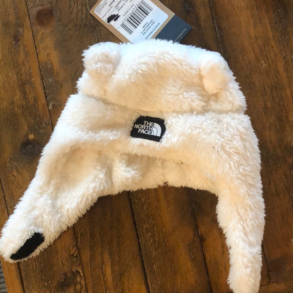 The North Face infant hat. 6-24 months, new with tags